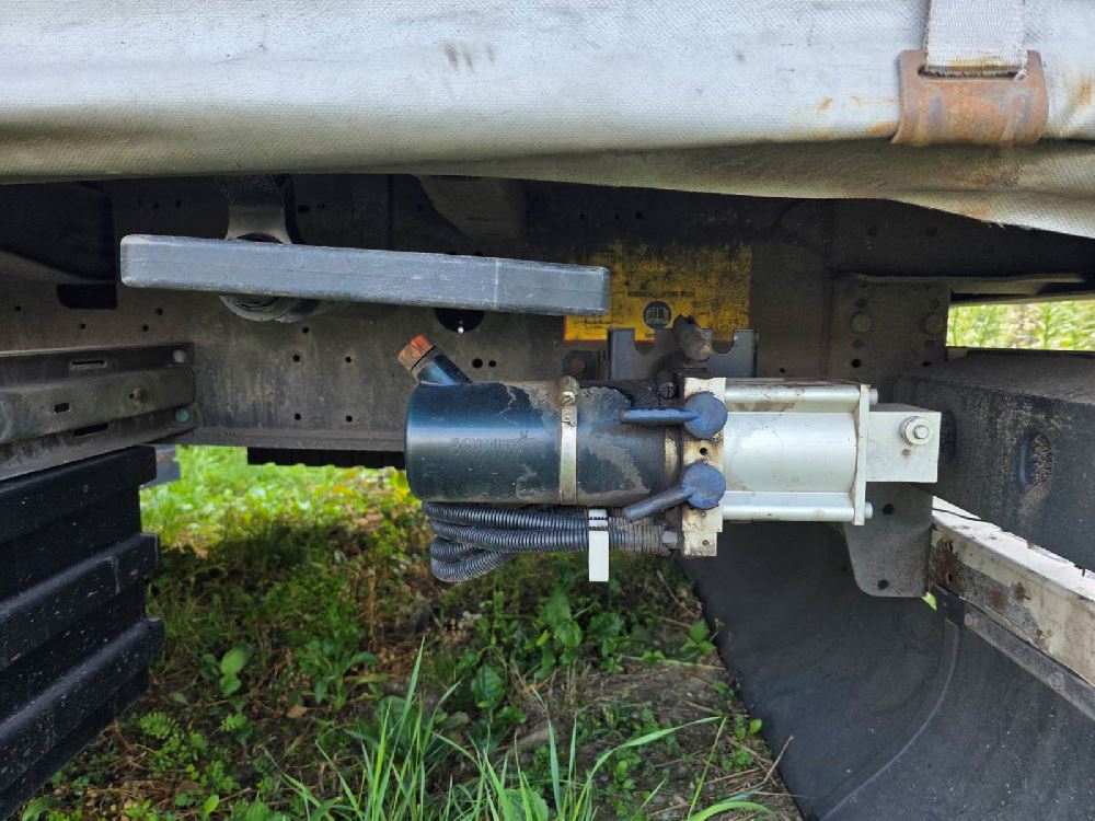 SCHMITZ CARGOBULL SCS24/L 2014