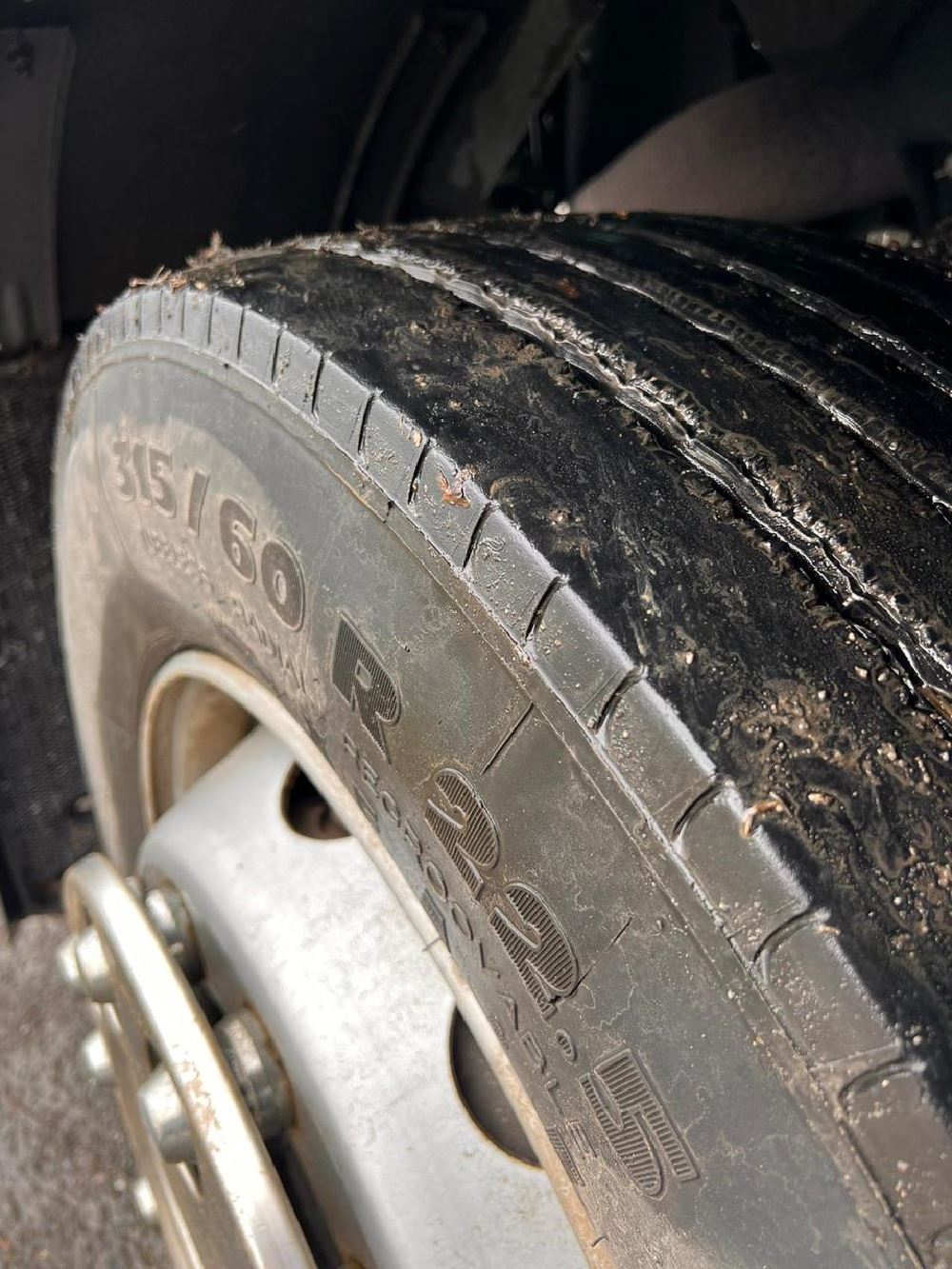 VOLVO FH460 / SCHWARZMULLER 2014